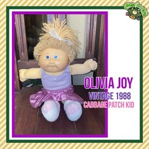 SOLD!! 💗💗💗
“Olivia Joy” Vintage 1988 CPK
